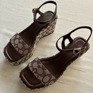 NWT Coach Gale Wedge Sandal Signature Jacquard CAA26 Women’s 10B